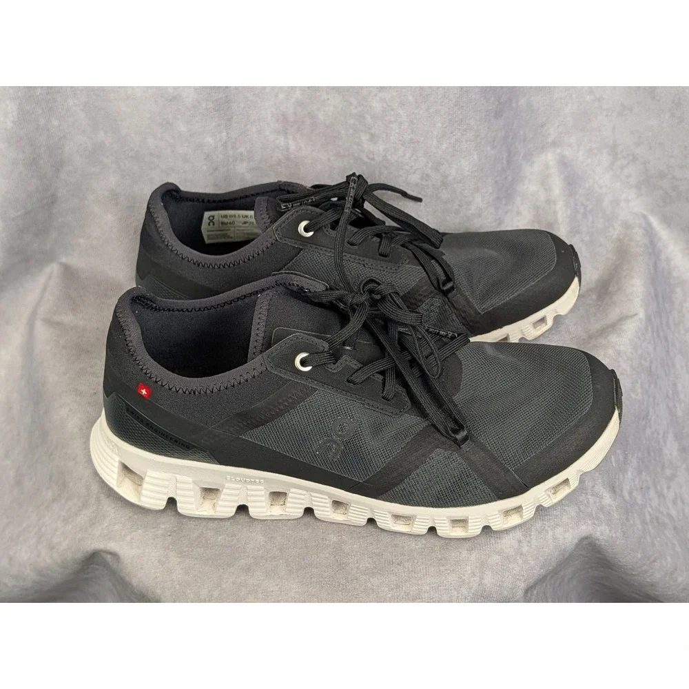 On Cloud X Womens Running Shoes Black White‎ 3WD30300299 Size 8.5